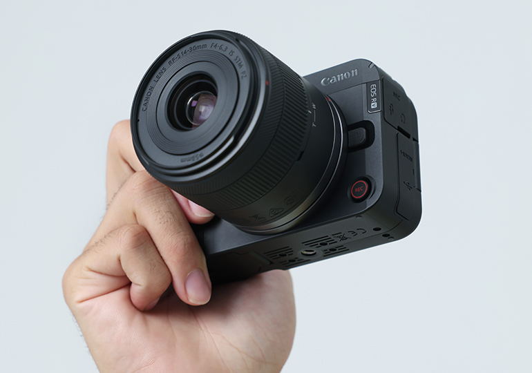 EOS R50V RF-S 14-30mm F4-6.3 セット新品 EOS R50V RF-S 14-30mm F4-6.3 セット新品 Canon EOS R50 V with